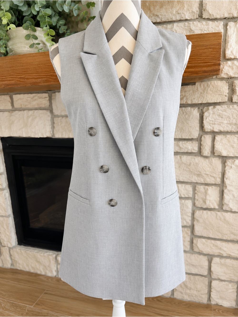 NWT 🆕Joie Sleeveless Light Gray Double-Breasted Blazer Vest